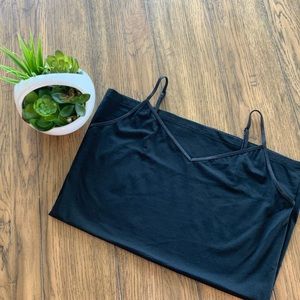 Cabi Black v-neck Cami Sz L